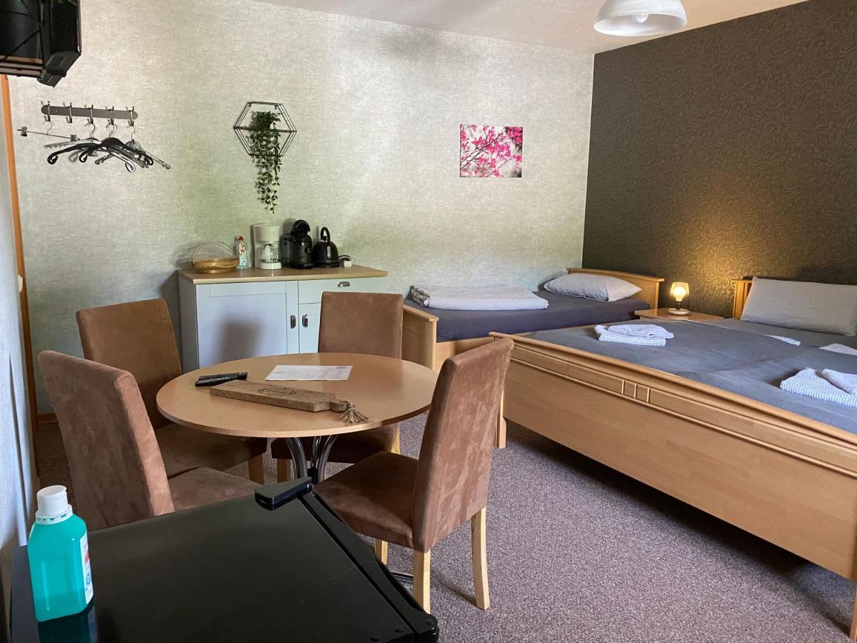 Rooms4Ring Privatzimmer Am Nurburgring Quiddelbach Kültér fotó