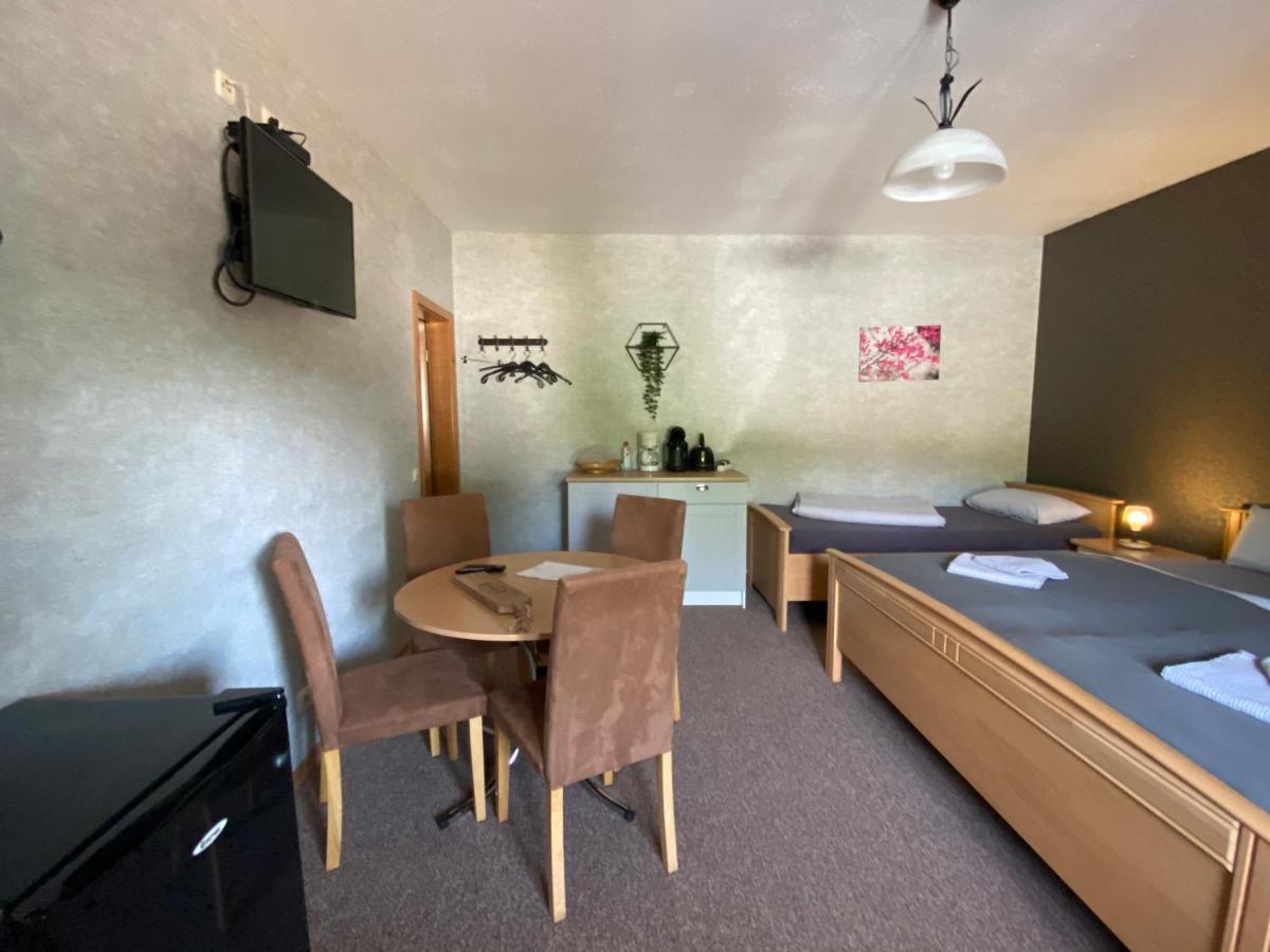Rooms4Ring Privatzimmer Am Nurburgring Quiddelbach Kültér fotó